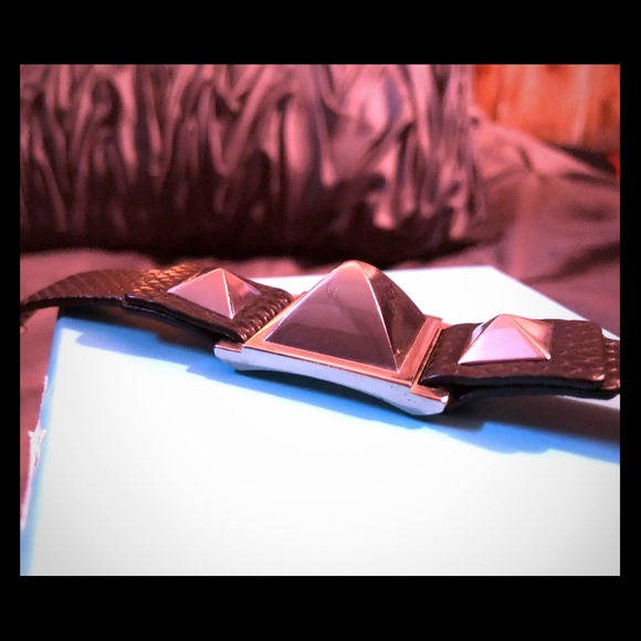 Vince Camuto large stud wrist cuff - Picture 1 of 6